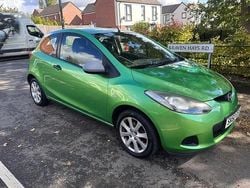 Green Used 2010 Mazda 2 Hatchback | £1,350 (Fair price)