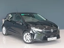 Black Used 2024 Renault Clio V Evolution Hatchback | £16,698 (Fair price)