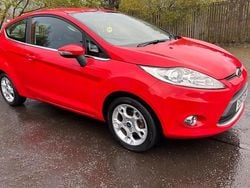 Red Used 2012 Ford Fiesta Zetec Hatchback | £2,895 (Good price)