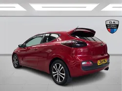 Red Used 2014 Kia ProCeed 2 Hatchback | £4,000 (Fair price)