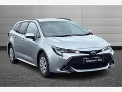 Silver New 2025 Toyota Corolla | £24,180 (Good price)
