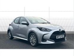 Silver Used 2022 Toyota Yaris Hybrid Hatchback | £17,350 (Fair price)