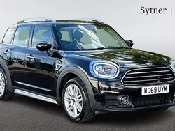 Black Used 2019 Mini Cooper Countryman Exclusive SUV | £15,500 (A bit pricey)