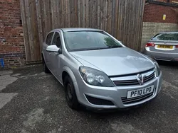 Silver Used 2010 Vauxhall Astra Hatchback | £2,190 (Super price)