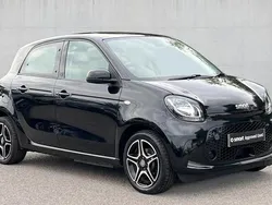 Bodypanels in black Used 2020 Smart ForFour Electric Drive Premium Hatchback | £7,900