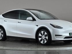 White Used 2022 Tesla Model Y Long Range AWD SUV | £25,298 (Fair price)