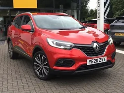 Flame red Used 2020 Renault Kadjar Iconic SUV | £11,495 (Fair price)