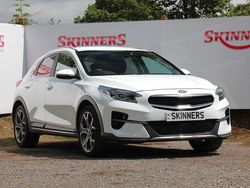 White Used 2021 Kia XCeed SUV | £13,995 (Fair price)