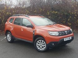 Orange Used 2022 Dacia Duster Comfort SUV | £13,698 (Fair price)
