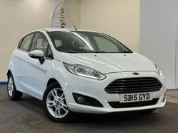 White Used 2015 Ford Fiesta Zetec Hatchback | £5,295 (Fair price)