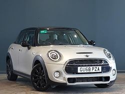 Silver Used 2018 Mini Cooper S Hatchback | £15,998 (A bit pricey)