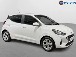 White Used 2023 Hyundai i10 SE Hatchback | £14,399 (Fair price)