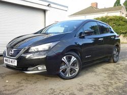 Black Used 2019 Nissan Leaf N-Connecta Hatchback | £8,999 (A bit pricey)