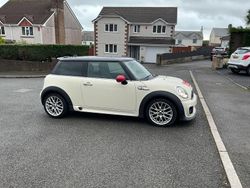 White Used 2011 Mini Cooper S Hatch Hatchback | £4,000 (Super price)