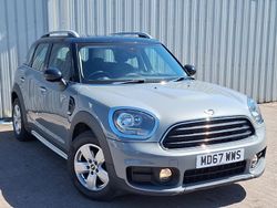 Grey Used 2017 Mini Cooper D Countryman SUV | £10,498 (Fair price)