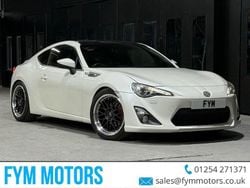 White Used 2012 Toyota GT86 GT Coupe | £7,995 (Fair price)