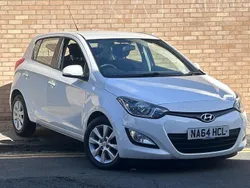 White Used 2014 Hyundai i20 Active Hatchback | £3,695 (Fair price)
