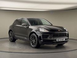 Used 2025 Porsche Macan SUV | £52,150 (Super price)