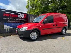 Red Used 2010 Vauxhall Combo MPV | £3,490 (Fair price)
