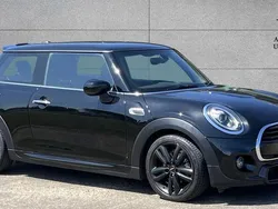 Black Used 2019 Mini Cooper Hatch Hatchback | £14,375 (Fair price)
