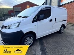 White Used 2014 Nissan NV200 Acenta MPV | £3,995 (Fair price)