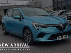 Blue Used 2022 Renault Clio V Iconic Hatchback | £13,300 (Fair price)
