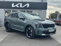 Cityscape green Used 2025 Kia Sorento 3 SUV | £42,995