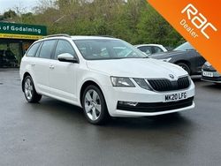 White Used 2020 Skoda Octavia SE Drive Estate | £15,950 (Fair price)