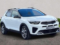 White Used 2023 Kia Stonic GT-Line S SUV | £19,600 (Fair price)