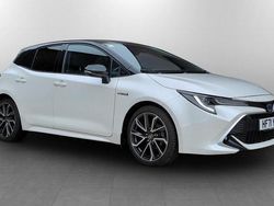 White/black Used 2021 Toyota Corolla Hatchback | £18,490