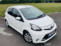 White Used 2013 Toyota Aygo Hatchback | £2,095 (Good price)