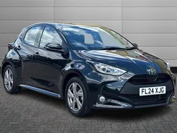 Eclipse black Used 2024 Toyota Yaris Hybrid Hatchback | £17,995 (Good price)