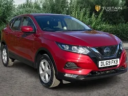 Magnetic red Used 2019 Nissan Qashqai Acenta Premium SUV | £11,799 (Good price)