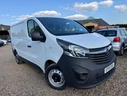 White Used 2015 Vauxhall Vivaro Van | £5,999 (Fair price)