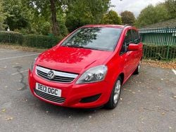 Red Used 2013 Vauxhall Zafira MPV | £2,790 (Fair price)