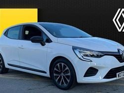 White Used 2023 Renault Clio V Evolution Hatchback | £12,021 (Super price)