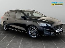 Black Used 2018 Ford Focus ST-Line Estate | £10,295 (Fair price)