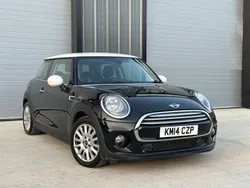 Black Used 2014 Mini Cooper Hatch Hatchback | £5,490 (Fair price)