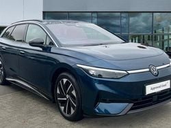 Blue Used 2025 VW ID.7 Pro Sedan | £37,792 (Good price)