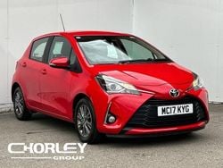 Red Used 2017 Toyota Yaris Hatchback | £10,951 (Fair price)