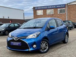 Blue Used 2016 Toyota Yaris Hatchback | £7,695 (Fair price)