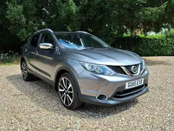 Grey Used 2015 Nissan Qashqai Tekna SUV | £8,290 (Fair price)