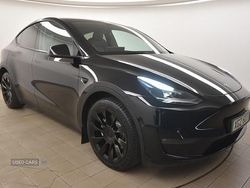 Black Used 2022 Tesla Model Y Long Range AWD SUV | £25,985 (A bit pricey)