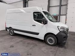 White Used 2023 Renault Master Business Van | £14,995 (Good price)