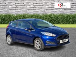 Blue Used 2014 Ford Fiesta Zetec Hatchback | £3,495 (Good price)