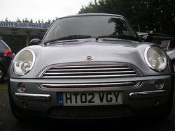 Silver Used 2002 Mini Cooper Hatch Hatchback | £2,995