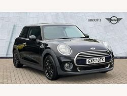 Midnight black Used 2017 Mini Cooper Hatch Hatchback | £8,995 (Fair price)