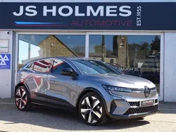 Grey Used 2024 Renault Mégane Komfort Hatchback | £24,290 (Fair price)