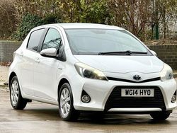 Used 2014 Toyota Yaris Hybrid | £6,999 (Expensive)