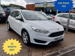 White Used 2015 Ford Focus Style Hatchback | £5,295 (Fair price)